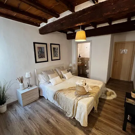 Konukevi A Casa Di Anna Floransa