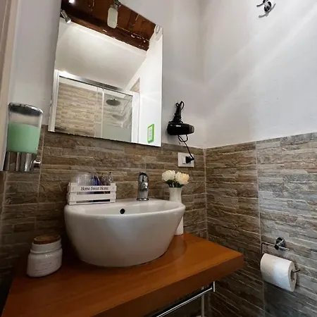 A Casa Di Anna Affittacamere *
